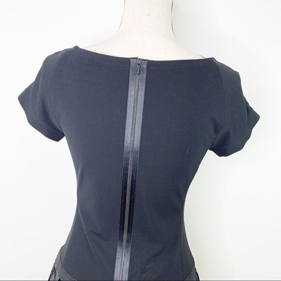 Lida Baday Black Short Sleeved Cocktail Dress w/Full Skirt and Grosgrain Trim 8‎ - Picture 8 of 13